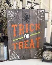 So you can purchase any of these cute diy halloween signs rather than making them. 40 Cool Halloween Signs For Indoors And Outdoors Digsdigs