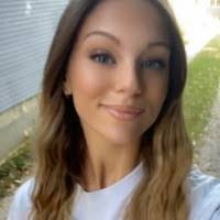 Alyssa Richard's Instagram, Twitter & Facebook