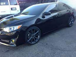 Autotk.com lists a whole range of tire sizes fitting 2012 once you have decided on the tire size for 2012 toyota camry, you can browse the list of cars with the same fittings or compare with competitors. Toyota Camry Custom Wheels Ace Alloy Aspire 20x8 5 Et 35 Tire Size 245 35 R20 X Et