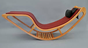 Ruheliegen Aus Alu Stahl Holz Loom Massagetische Warmeliegen Aus Marmor Wasserbetten Saunavita Murnau Oberb In 2020 Einzigartige Holzmobel Holzliege Mobel Holz