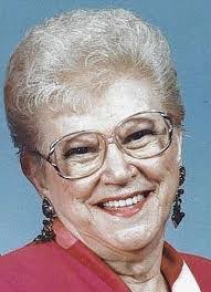 Estelle Gordon's Instagram, Twitter & Facebook