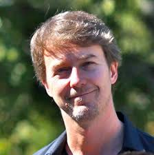 Indicado pela 4ª vez, Edward Norton pode ser 'azarão' no Oscar