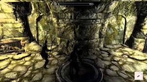 Kill the slave lord rendrasa at the slaver's camp. Skyrim Shroud Hearth Barrow Puzzle Answer Youtube