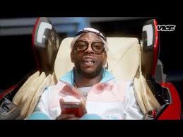 2 Chainz Experienced Lamborghini Massage Chair Youtube