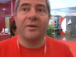 Especialista em robótica Leon Levi