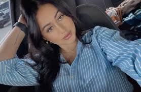 Salon Más Luz, 1502 S Mission Rd, Fallbrook, CA 92028, US