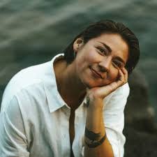 Amy Pilling's Instagram, Twitter & Facebook