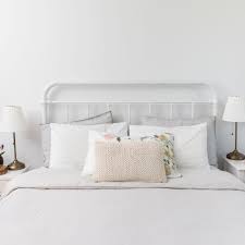 2 why do my bed sheets keep coming off. 8 Bed Making Mistakes And How To Fix Them