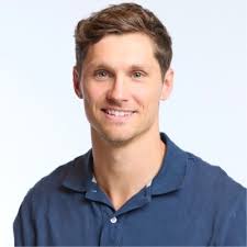 The average person spends around 90,000 hours, about a third of their life,  at work. In that time, we experience joy, stress, heartache, achievement,  and most importantly, human connection. One of… |