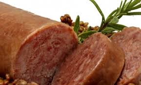 Acquistarli nel primo caso, cotechino o zampone vanno bucherellati, avvolti da un telo o nella carta stagnola. Perche Si Mangia Il Cotechino A Capodanno