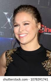 425 resultados de imágenes, fotos de stock e ilustraciones libres de  regalías para Ronda rousey