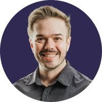 Tyler Noyes's Instagram, Twitter & Facebook