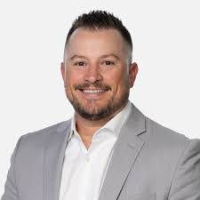 Brett Dunlap's Instagram, Twitter & Facebook