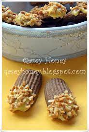 Check spelling or type a new query. Biskut Almond Beauty Qasey Honey