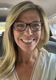 Amy Crary's Instagram, Twitter & Facebook