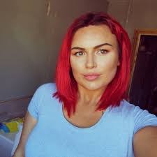 Millie Dixon's Instagram, Twitter & Facebook