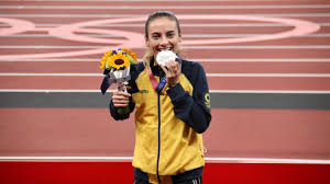 No fue casualidad ser la primera colombiana clasificada a los juegos olímpicos.en la prueba de la marcha 20 km le dio al país la medalla de plata. 00cjmz2l M0yom