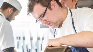 Head chef of Michelin-starred restaurant to depart for Cotswolds pub