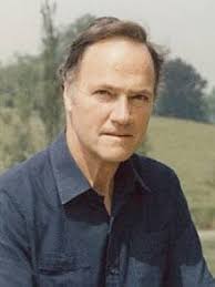 Noel Simon's Instagram, Twitter & Facebook