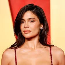 Kylie Jenner goes full 90s in a rhinestone bikini