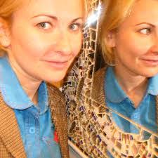 Shelley Poole's Instagram, Twitter & Facebook