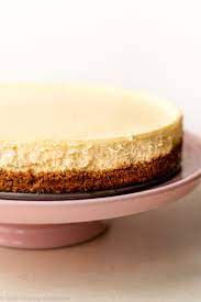 I don't like to cheesecake recipes that use graham cracker/biscuit crumbs for for base i cannot find a recipe online for a cheesecake crust for a springform pan that uses metric or weight measurements; Classic Cheesecake Recipe Sally S Baking Addiction