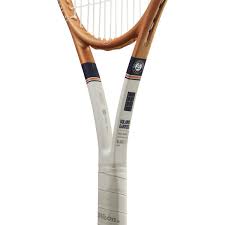 Here, you will find all the videos of the tournament including interviews, best of, highlights and many more featuring the best tennis. Blade 98 16x19 V7 Roland Garros Edition Tennis Racket Wilson Sporting Goods