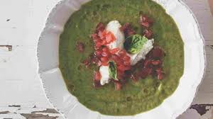 Quantità peso nominale 620 g. Vellutata Di Zucchine Con Quenelles Di Ricotta Ricetta