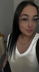 Iris Michelle (@iris.michelle)