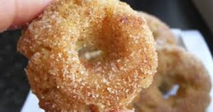 Voici Les Meilleurs Beignets Aux Pommes Une Recette Facile Et Cuite Au Four Recette Beignet Beignet Aux Pommes Recette