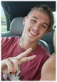 Ethan Dow's Instagram, Twitter & Facebook