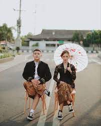 Foto prewedding adat jawa mainmata studio sumber : Insprisasi Prewedding Adat Jawa Korean Style í•œêµ­ ìŠ¤íƒ€ì¼ Facebook