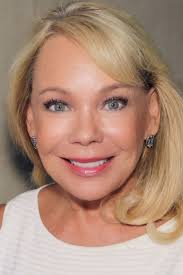 Cheryl Redmond's Instagram, Twitter & Facebook