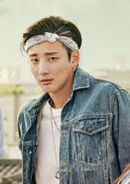Ji hoon'un şarkıcı ve söz yazarı olmak için gizli bir hayali olmasına rağmen, lee ji hoon ve choi woo seung, kamu hizmeti sınavına hazırlık öğrencisi olan iki çocukluk. The Best Hit Tv Show Air Dates Track Episodes Next Episode