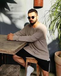 His look is very similar to that of kabir singh in the movie shahid kapoor. Icc World Cup 2019 Virat Kohli Looks Impeccable Ahead Of The World Cup 2019 Pinkvilla