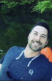 Nathan Dillard's Instagram, Twitter & Facebook