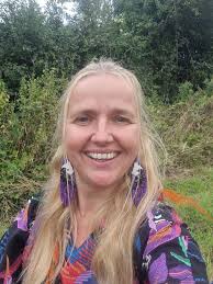 Magdalena and the Mystical Birds