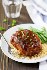 Baked thin pork chops make this sheet pan dinner quick and tasty! Crock Pot Pork Chops With Onions And Bbq Sauce