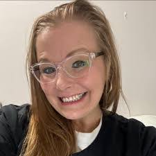 Sarah Wisecarver's Instagram, Twitter & Facebook