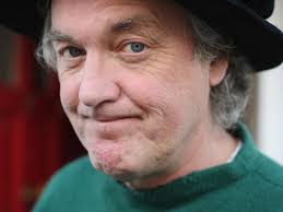 James May haalt fel uit naar fans die Sue Perkins met de dood bedreigen