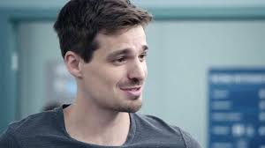 Qui joue les patients et les patientes dans Stat?