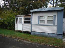 Handy Man Special Handy Man Specials Mobile Manufactured Home In Toledo Oh Via Mhvillage Com Mobile Homes For Sale Renting A House Manufactured Home