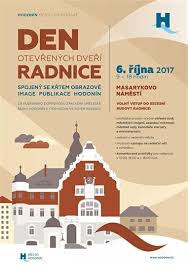 Radnice na masarykově náměstí č. Radnice Nabidne Prohlidku Interieru A Pokrti Publikaci Mesto Hodonin