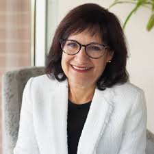 Q & A with Diana Franchitto, president & CEO of HopeHealth. “We want to  ensure that patients and their families feel supported as they seamlessly  transition to palliative care or hospice.” READ: