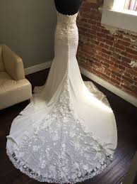 Pronovias Epico Wedding Dress Currently For Sale At 63 Off Retail Wedding Dresses Dresses Wedding Dresses Lace
