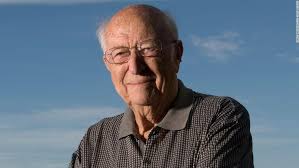 We'll never post to your facebook account without your permission. Bill Gates Sr Father Of Microsoft Co Founder Dies At 94 Cnn