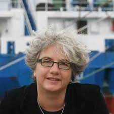 Hij heeft zijn telefoon ingeleverd!