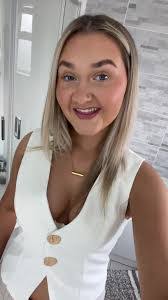 Emily Spaulding's Instagram, Twitter & Facebook