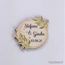 Rendi personalizzata questa serata, un piccolo ramo segnaposto in segno di dono sembra proprio quello che serve per creare e stringere rapporti con le persone che saranno sedute alla tua tavola! Tag Segnaposto Cerchio Foglie Di Ulivo Personalizzato Con Nomi E Data