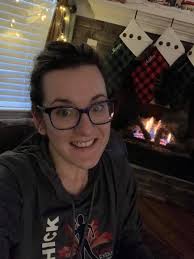 Watch-out for tomorrow's HOLIDAY SALE! 🎉 LIKE and FOLLOW Stop and Shop  PGDN👗✨